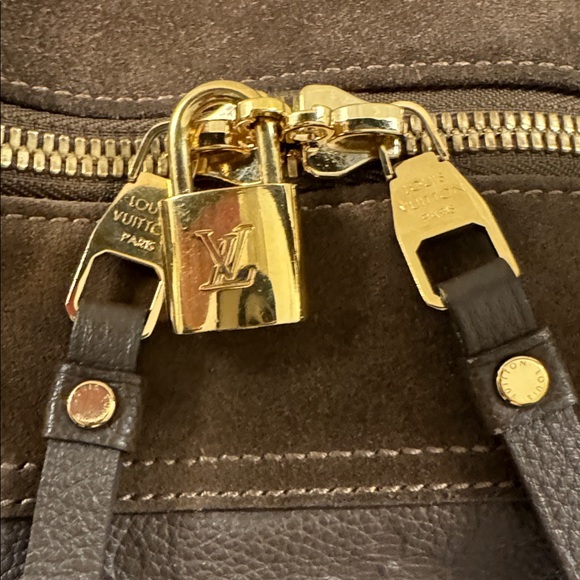 Louis Vuitton Brown Audacieuse GM tote bag - Picture 15 of 16